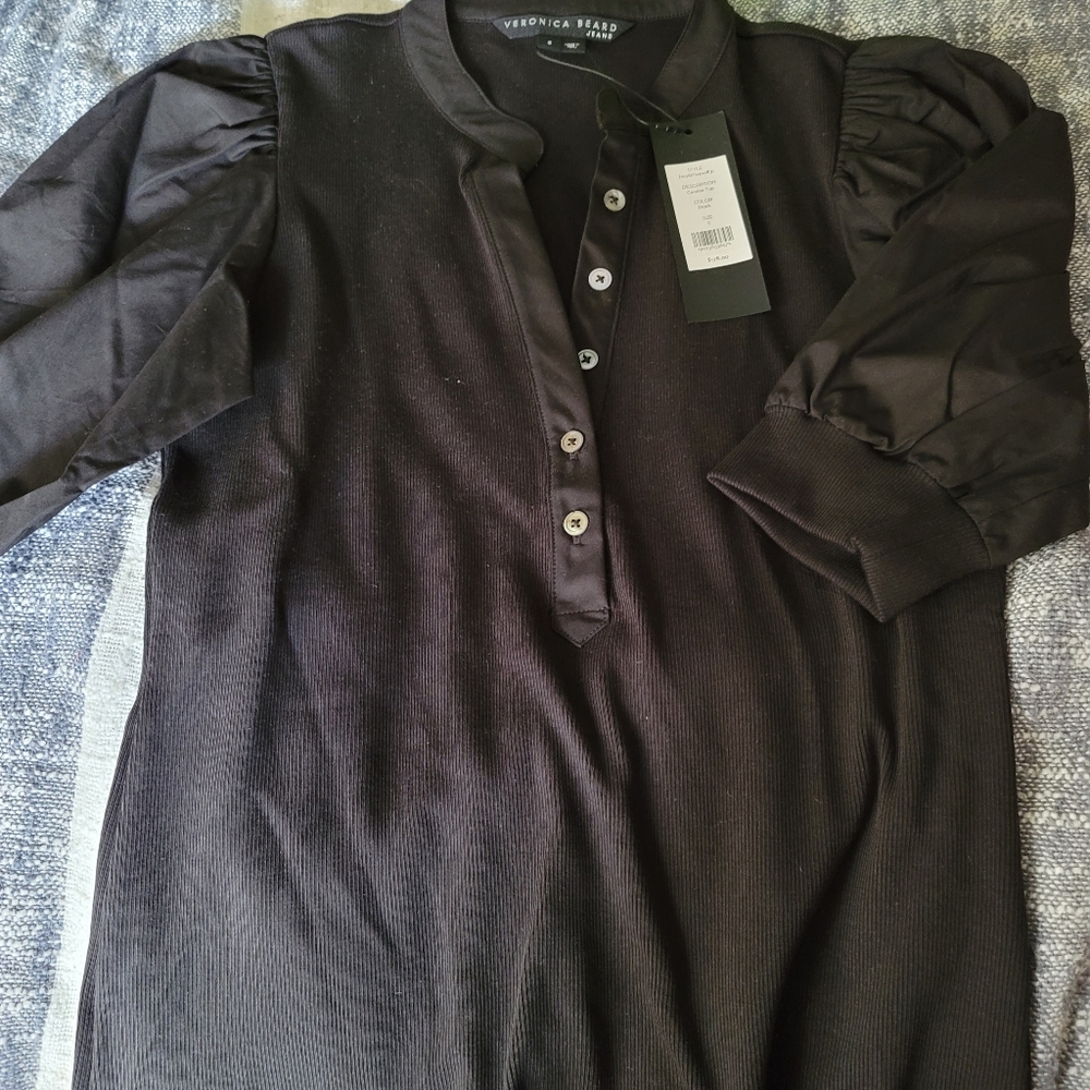 NWT Veronica Beard top